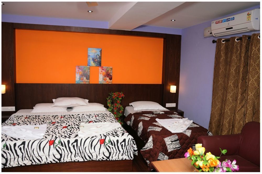 Luciya International Mysore Luaran gambar